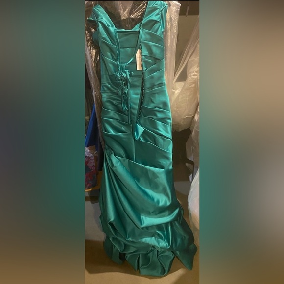 Beautifully Modest teal satin lace-up gown - Picture 3 of 8